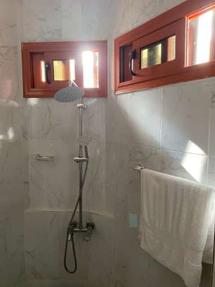 Appartement 2 chambres salon almadies image 9