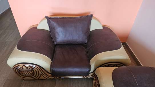 Magnifique salon marron beige avec sa table basse image 3