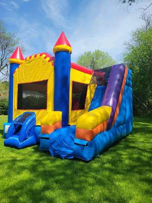 Château gonflable trampoline image 7