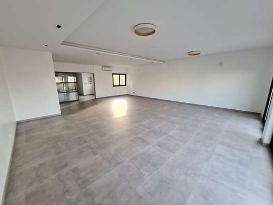 APPARTEMENT F4 GRAND STANDING NEUF POINT E image 1