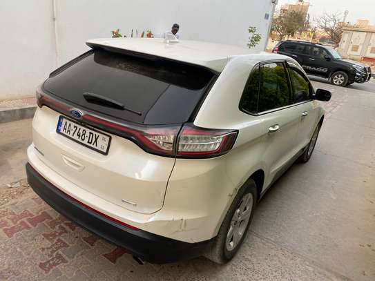 FORD EDGE EN TRÈS BON ÉTAT image 4