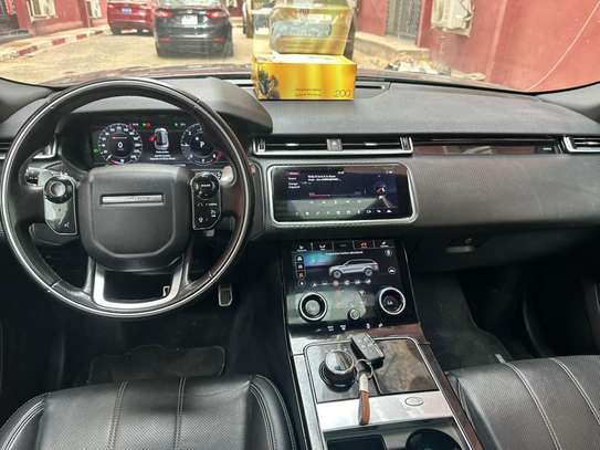 RANGE ROVER VELAR-2018 image 11