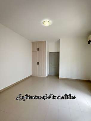 Appartement F3 à louer – Proche du lycée Jean Mermoz image 5