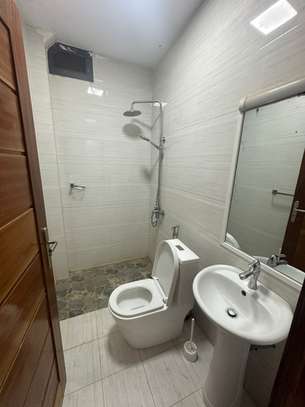 APPARTEMENT À LOUER – ALMADIES, ZONE DE RECASEMENT image 9