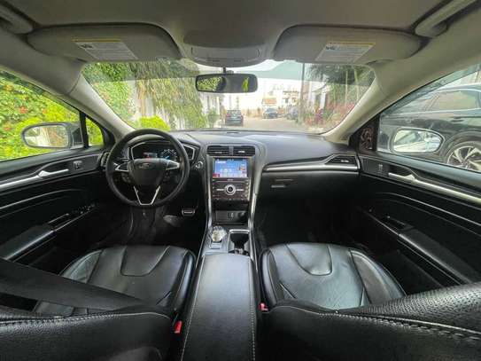FORD FUSION SE 2019 image 4