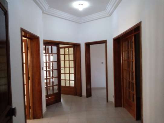 Joli Appartement F4 RDC sur la Corniche des Almadies image 2