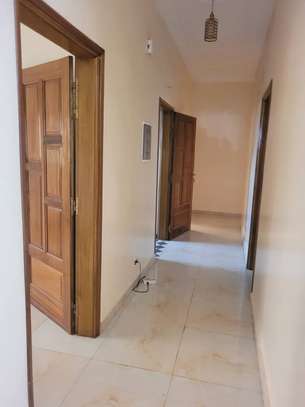 Chambre salle de bain à louer image 3