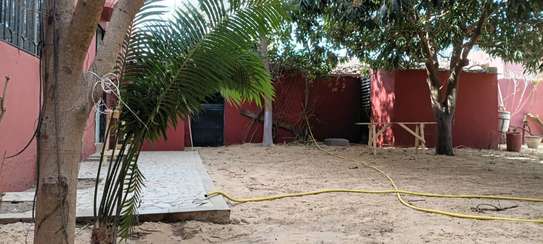 Villa  R+1 à louer à  Thies Mbour image 6