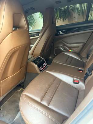 Porche panamera GT4 clubsport image 10