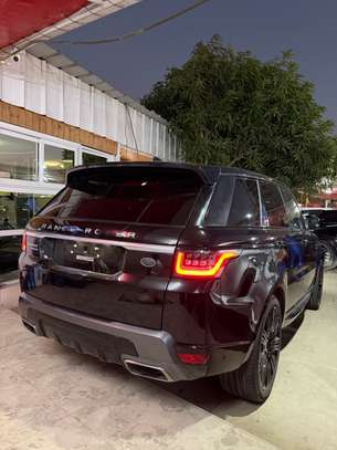 Range Rover sport image 9