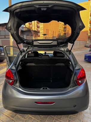 Peugeot 208 Xs lime 2016 image 8