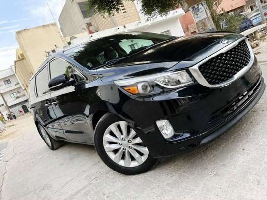 KIA SEDONE 2016 (voiture familiale) image 6