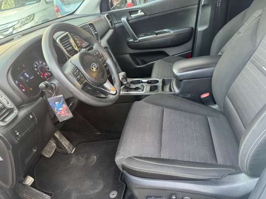 Kia image 12