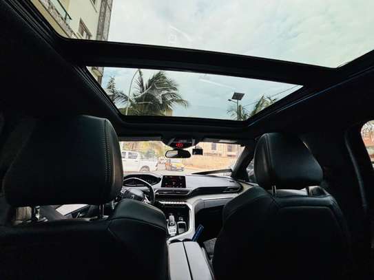 Peugeot 3008 2019 image 8