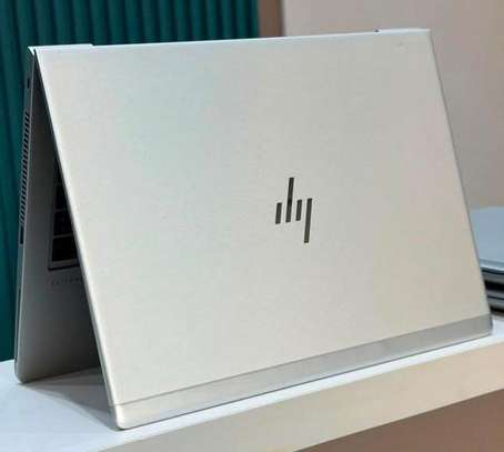 HP EliteBook 735 G6 image 2