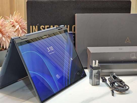 Asus ZenBook S13 UP5302Z Flip OLED i7 12th Gen 13.3 Pouce image 3