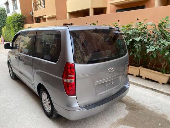 Hyundai starex image 8