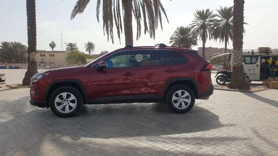 TOYOTA RAV4 2020 image 9