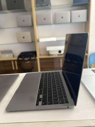 MACBOOK PRO M1 2020 image 4