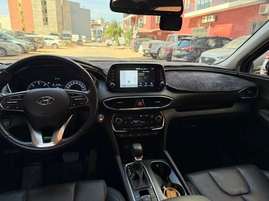 HYUNDAI SANTAFE 2018 image 9
