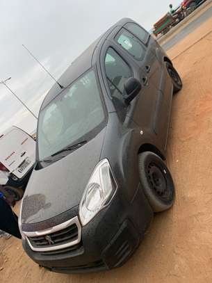 Peugeot Partner 5 places image 11