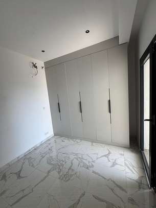 très belle ,appartement f4 à louer almadie image 7