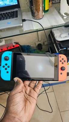 Nintendo switch + 10 jeux image 2