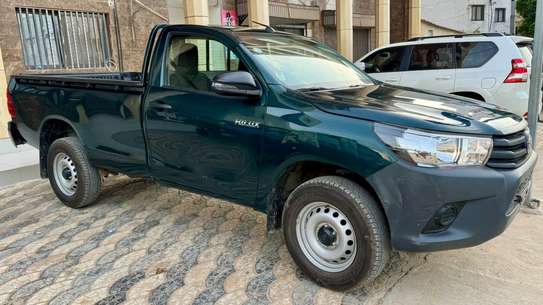 Toyota Hilux simple cabine diesel bleu foncé image 10
