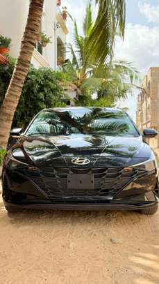 A vendre Hyundai Elantra image 15