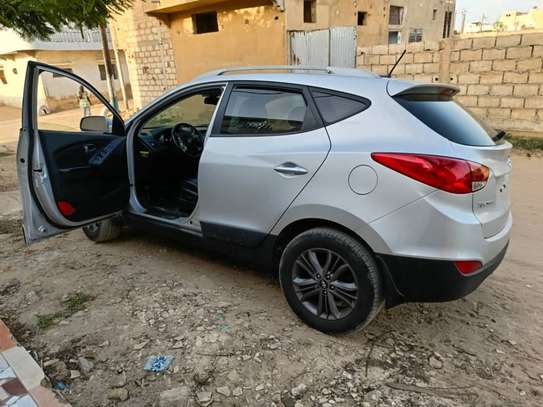 Hyundai Tucson 4x4 image 6