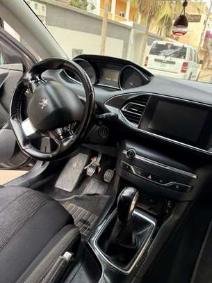 Peugeot 308 image 3
