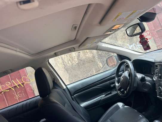 2018 Mitsubishi outlander 7 place image 8