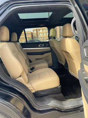 Ford Explorer platinium 2017 image 6