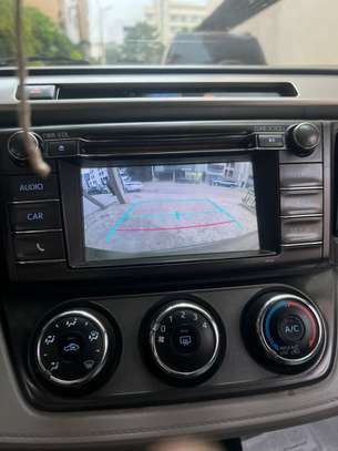 Toyota Rav 4 image 7