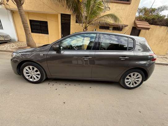 Peugeot 308 image 6
