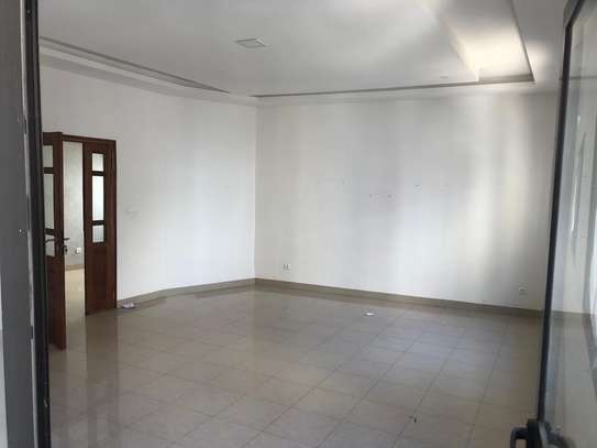 Appartement à louer à ouest foire (pharmacie Khandar) image 3