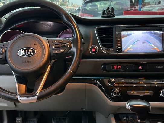 Kia Carnival luxe 9 places diesel 2017 image 8