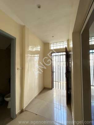 Ref 1769 GL Villa 4CS à louer à la cité Horizon sur la VDN image 7