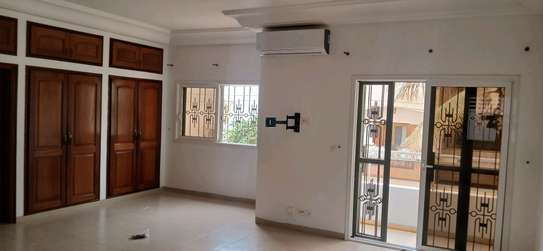 villa louer mermoz image 11