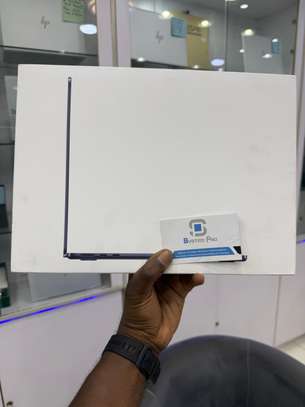 MacBook Air M4 16Go 256Go scellé image 1