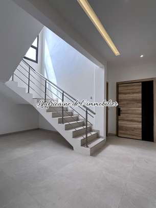 Appartement Duplex F4 à louer – Mermoz image 15