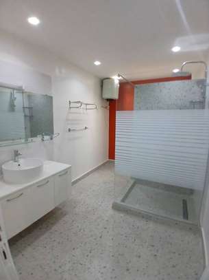 Appartement à louer aux Almadies image 8