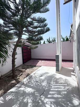 Villa R+1 de de type f4 à louer aux mamelles image 14