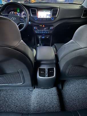 Hyundai Tucson image 6