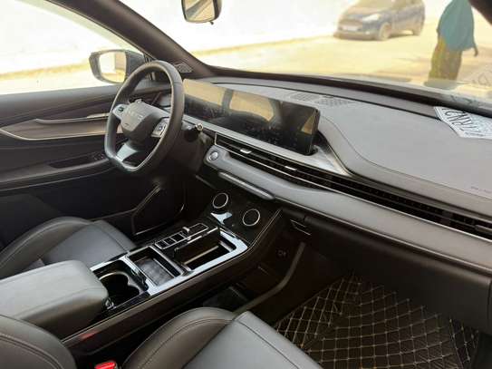 Exeed 2022 LX Full option image 11