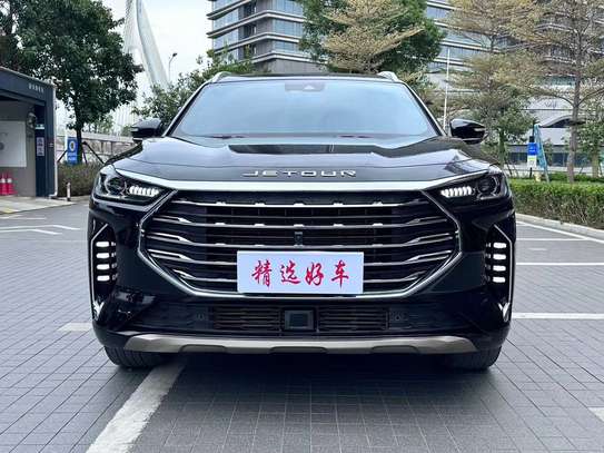 Jetour X70. image 1