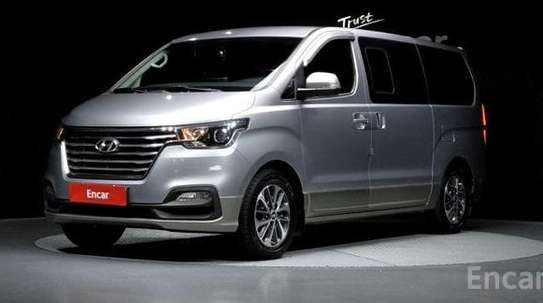 Hyundai Starex hors série 9 places Exclusive image 12