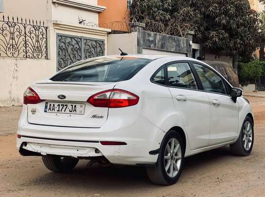 Ford Fiesta 2015 image 5