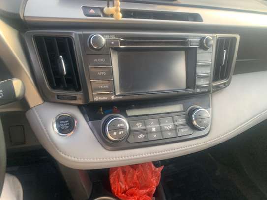 Toyota Rav 4  limited 2014 image 6