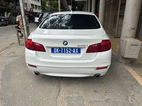 BMW Série 5 Blanc Puissant et Confortable image 5